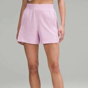 Lululemon Stretch Woven Relaxed-Fit High-Rise Short 4" in Vitapink M